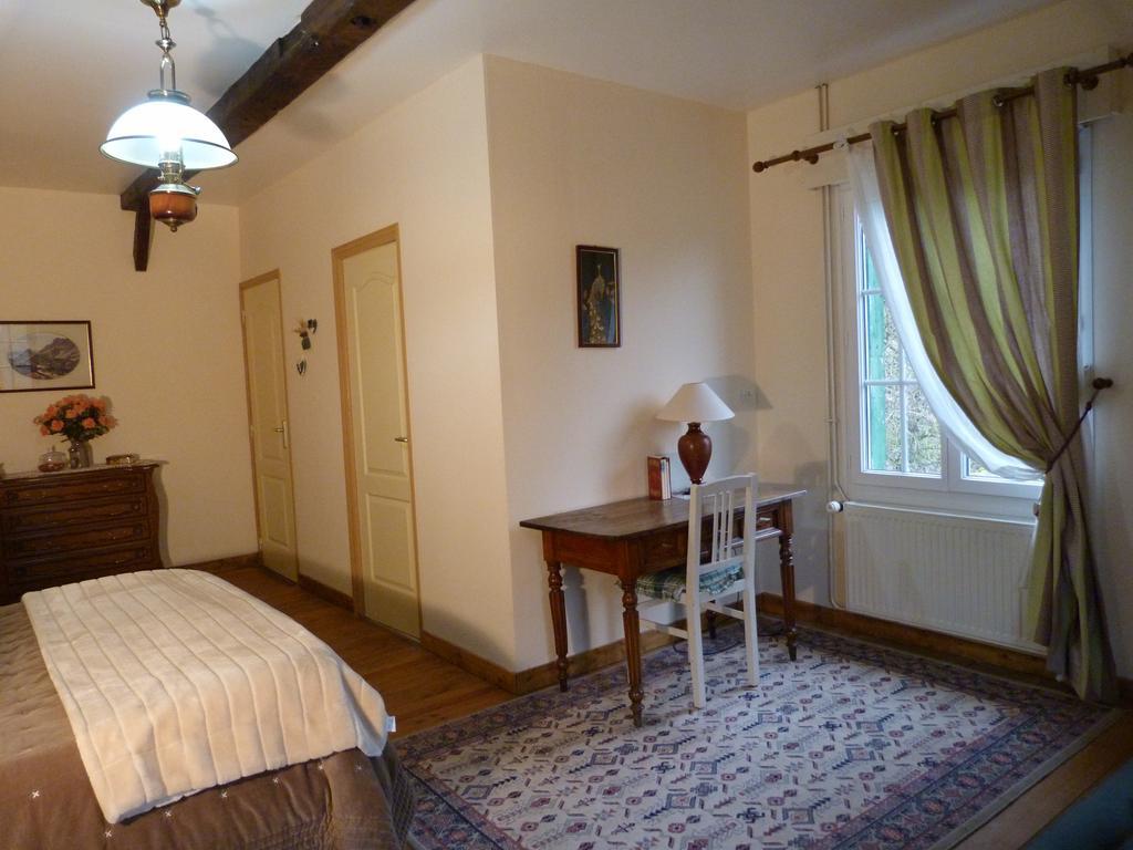 Le Moulin De Fillievres Bed & Breakfast Exterior photo